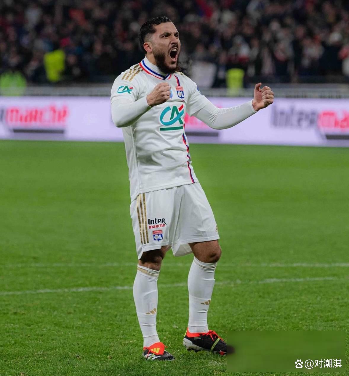 爱游戏官网-法国横扫塞内加尔，马丁内利惊艳四座